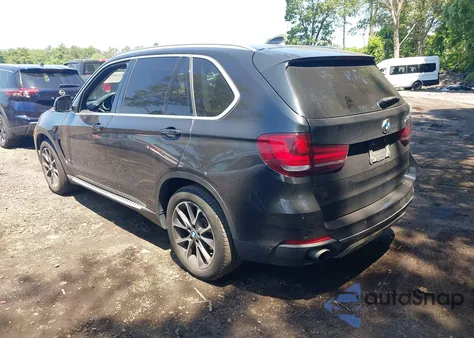 2015 BMW X5 xDrive35I z USA, uszkodzony, nr VIN 5UXKR0C51F0P00820